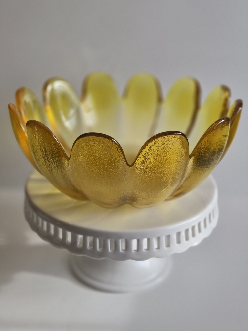 Vintage Indiana Glass Yellow Lotus Petal Serving Bowl Salad Bowl